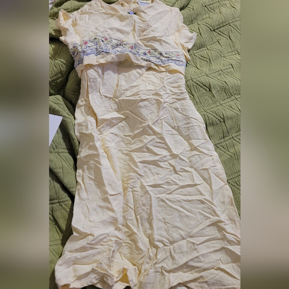 Disorderly Kid's girls size 6 dress (Y88)